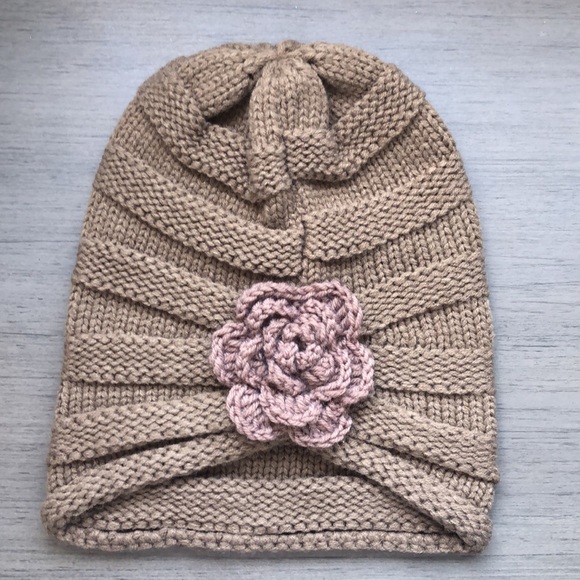 2 Beanies - Never Been Worn - Picture 4 of 5